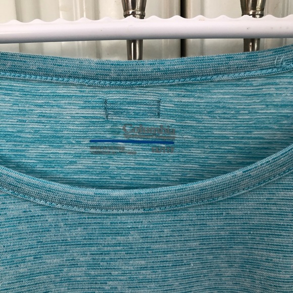 SIZE 1X - Columbia women’s athletic t-shirt - Picture 9 of 12